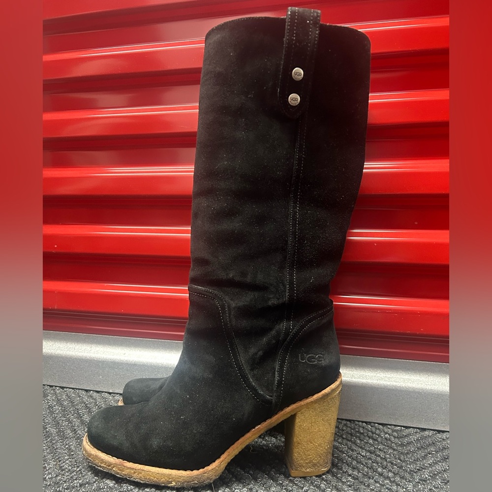 UGG Shierling Fur Lined Suede Boots, Sz 8.5 (fit like 9)